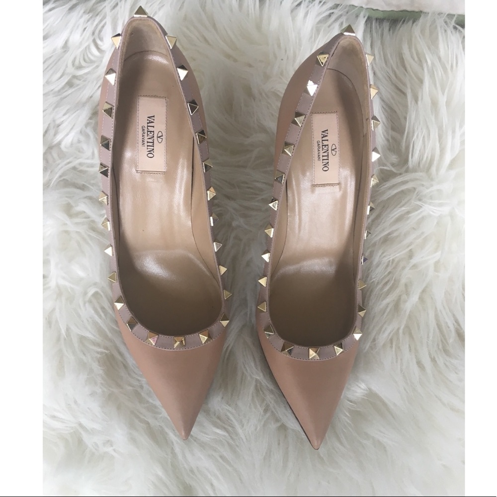 Valentino Rockstud Nude